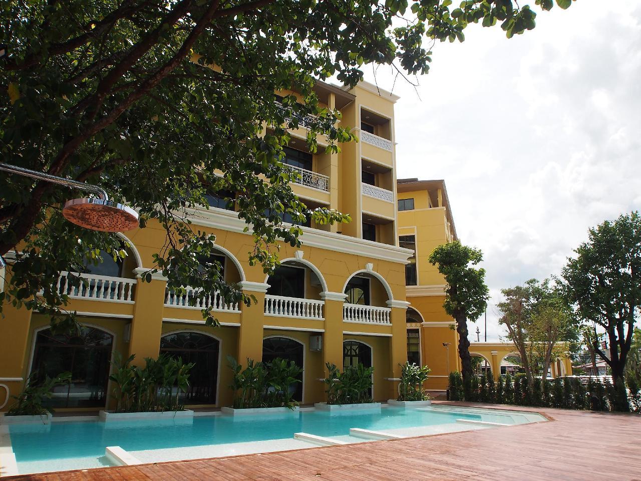 The Pineapple Hotel Krabi town Exterior foto